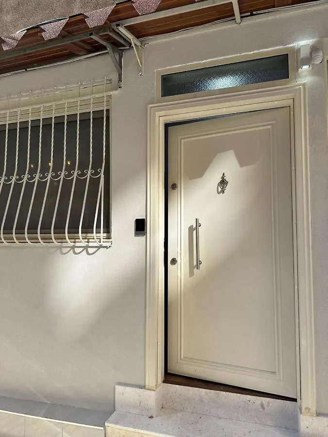 4Seasonsgea , Studio Apartment In Heart Of Tirana 0*,  Albanien
